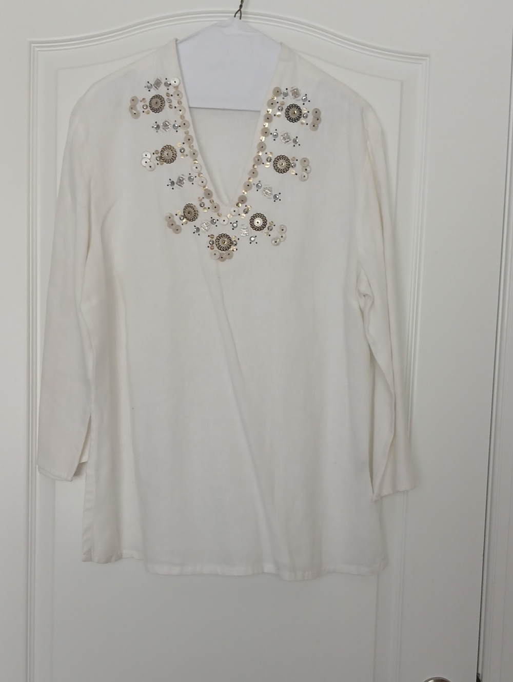 Embellished White 100% Linen V-Neck Tunic Top